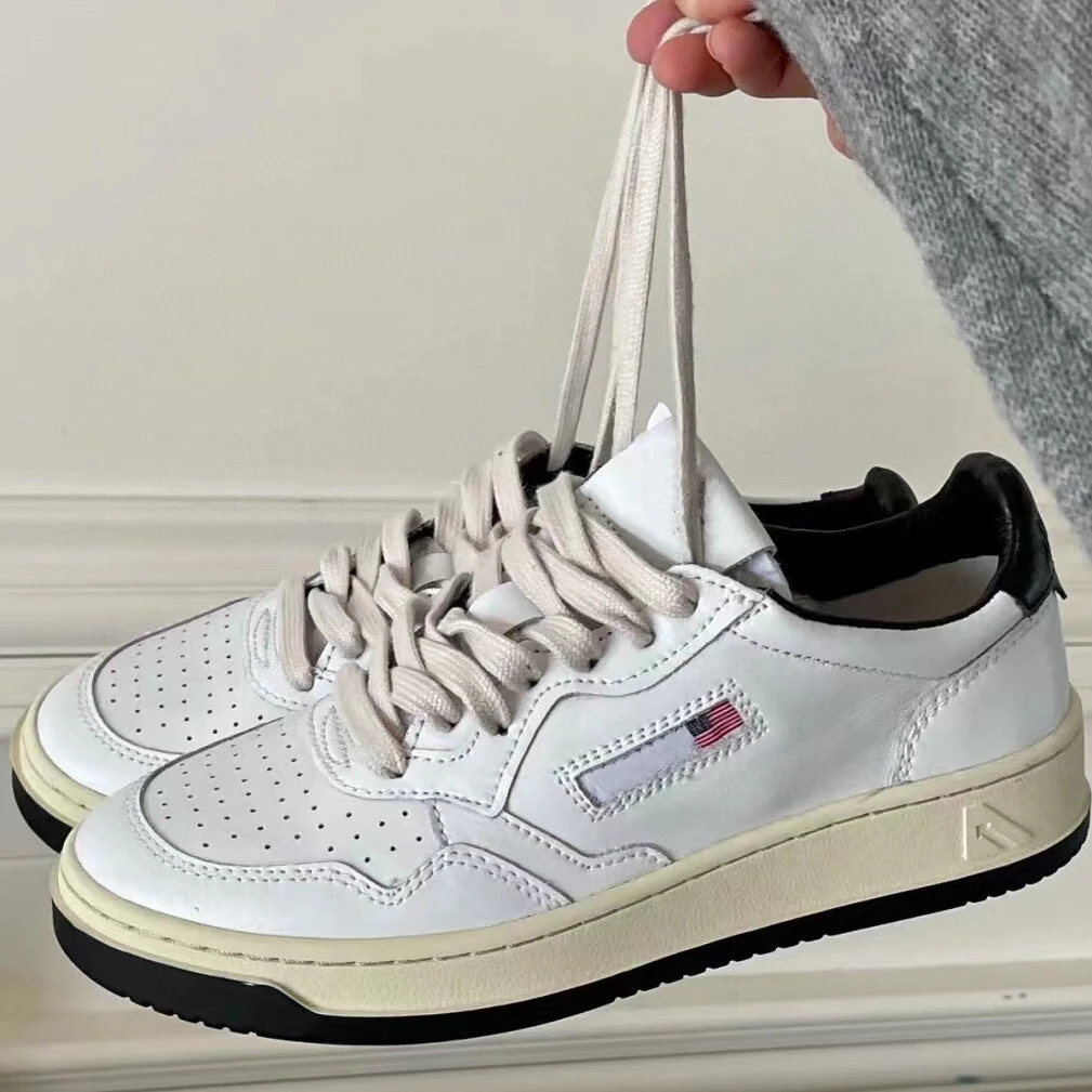 

Small White Shoes Women's 2022 New Casual All-match Sneakers Korean Version Lace-up Thick-soled Fashionable Trendy Sneakers