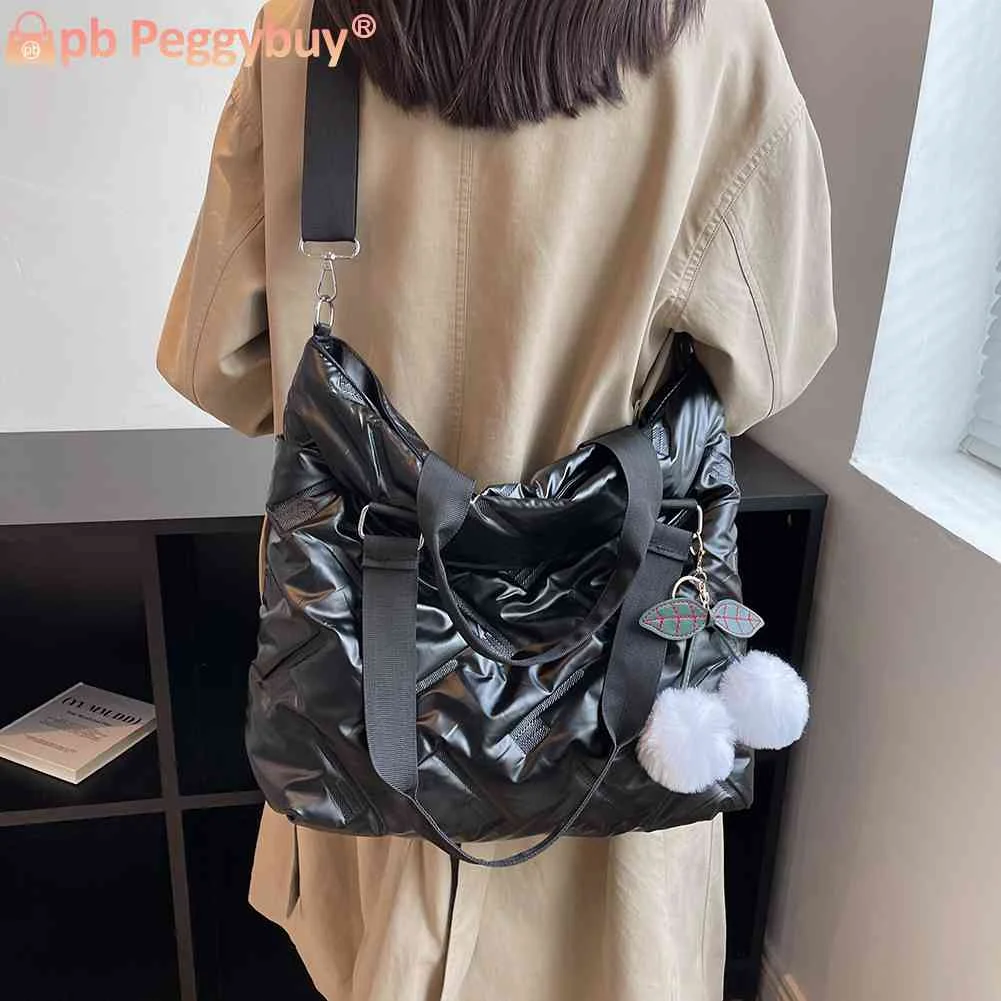 

Модная стеганая сумка через плечо, мессенджер на плечо с помпоном, вместительная дамская сумочка-тоут с хлопковой подкладкой