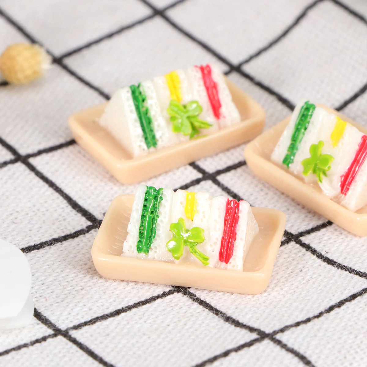 

Mini Toy Miniature Cake Wooden Ornament Kid Living Figurines Decoration Kitchen Room Fairy Scenes House Models Accessory Decor