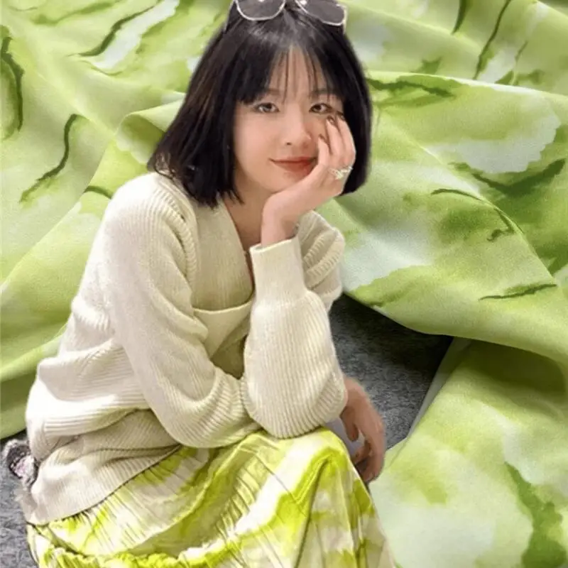 

Printed Stretch Crepe De Chine Mulberry Silk Fabric Summer Green Shirt for Dress Clothing Sewing Material Wholesale