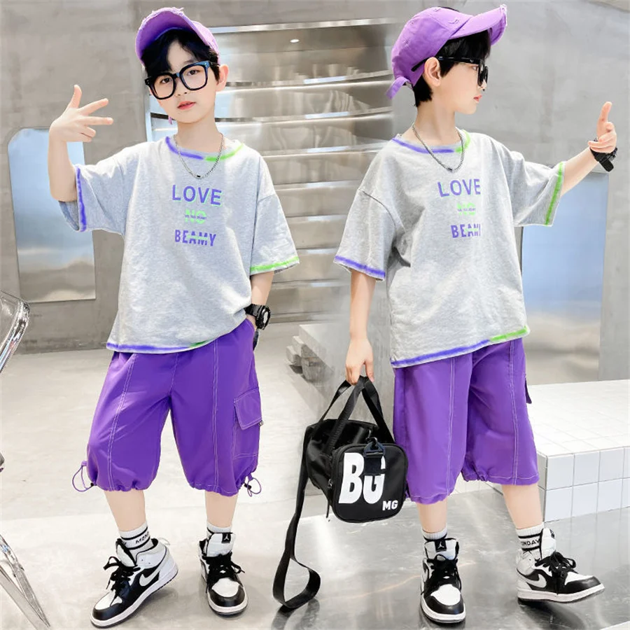 

Футболка и шорты для мальчиков, на возраст 8-14 лет