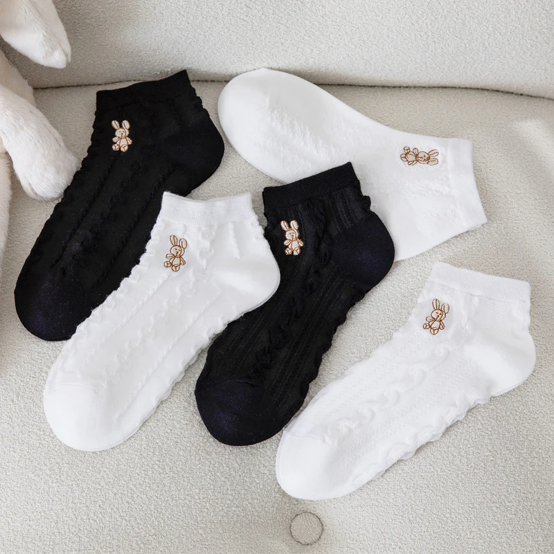 Новинка 2022 модные однотонные дышащие женские носки с вышивкой в японском стиле