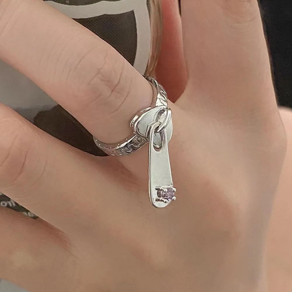 

Personality Zipper Head Rings for Women Egirl Fashion Simple Gothic Crystal Open Rings Temperament Jewelry Gift 2022