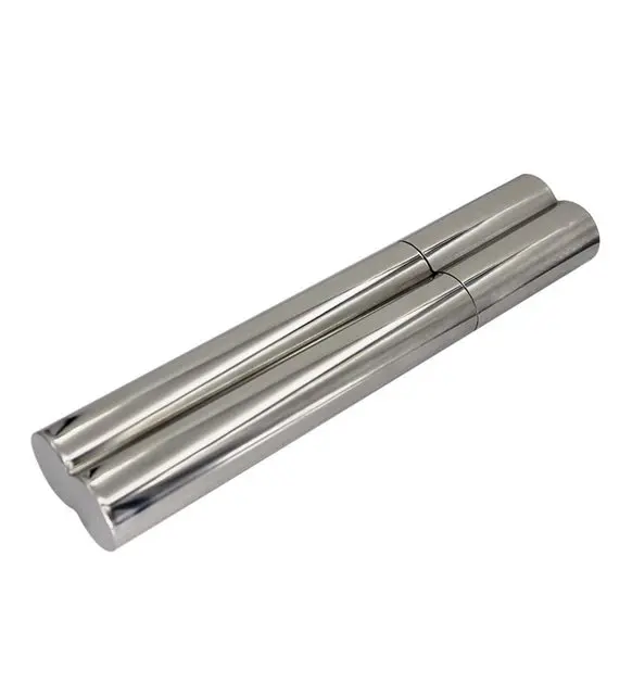 

Stainless Steel 2 li Clamshell Cigar Case and drink Flask