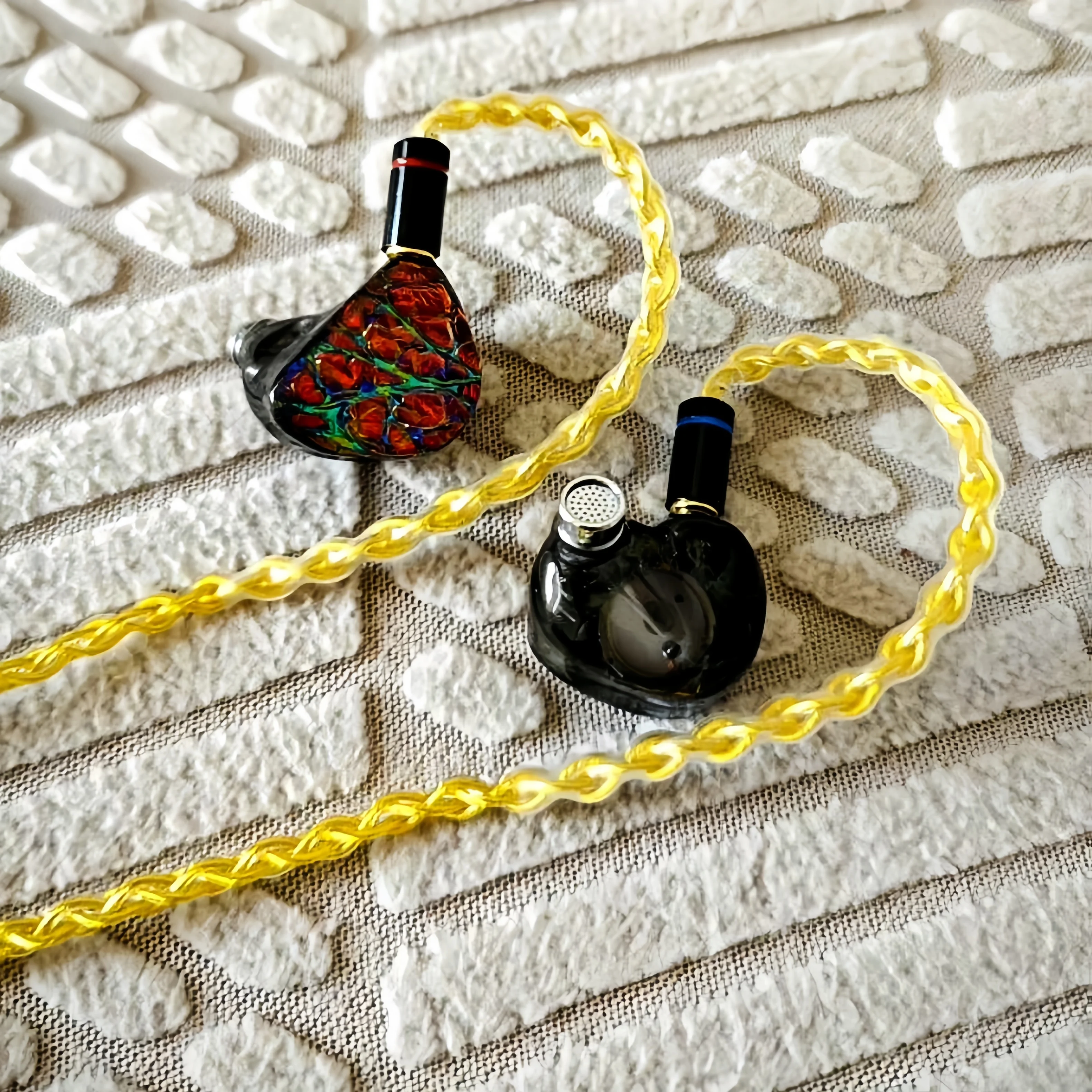 Фото Наушники Geekyaudio 1DD+3BA+1EST IEMs Hi-Fi для аудиофилов, студийные мониторные наушники с глубокими басами, 0.78мм 2Pin, Hi-Fi наушники №3