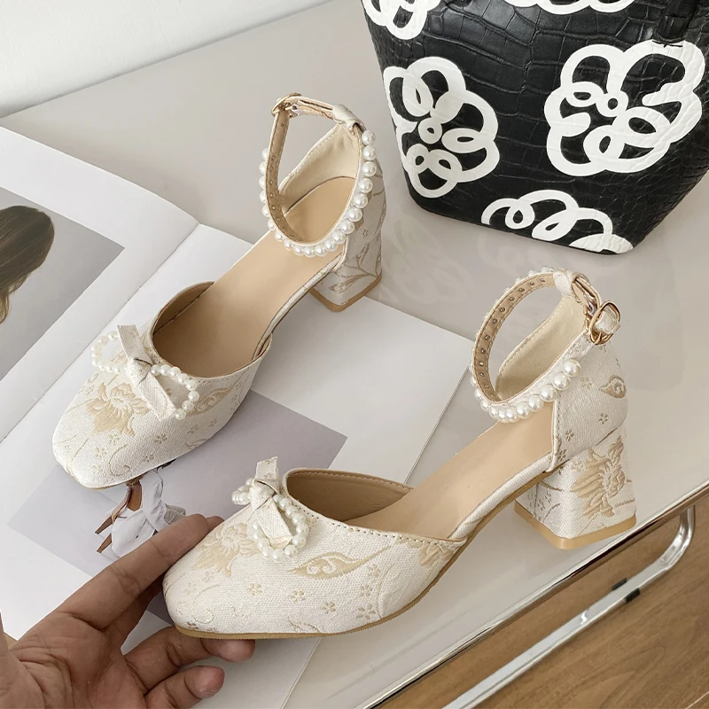 

Women Sandals Mid Heels Flower Party Bow String Bead Summer 2023 New Brand Buckle Shallow Designer Fashion Pumps Shoes Ladies