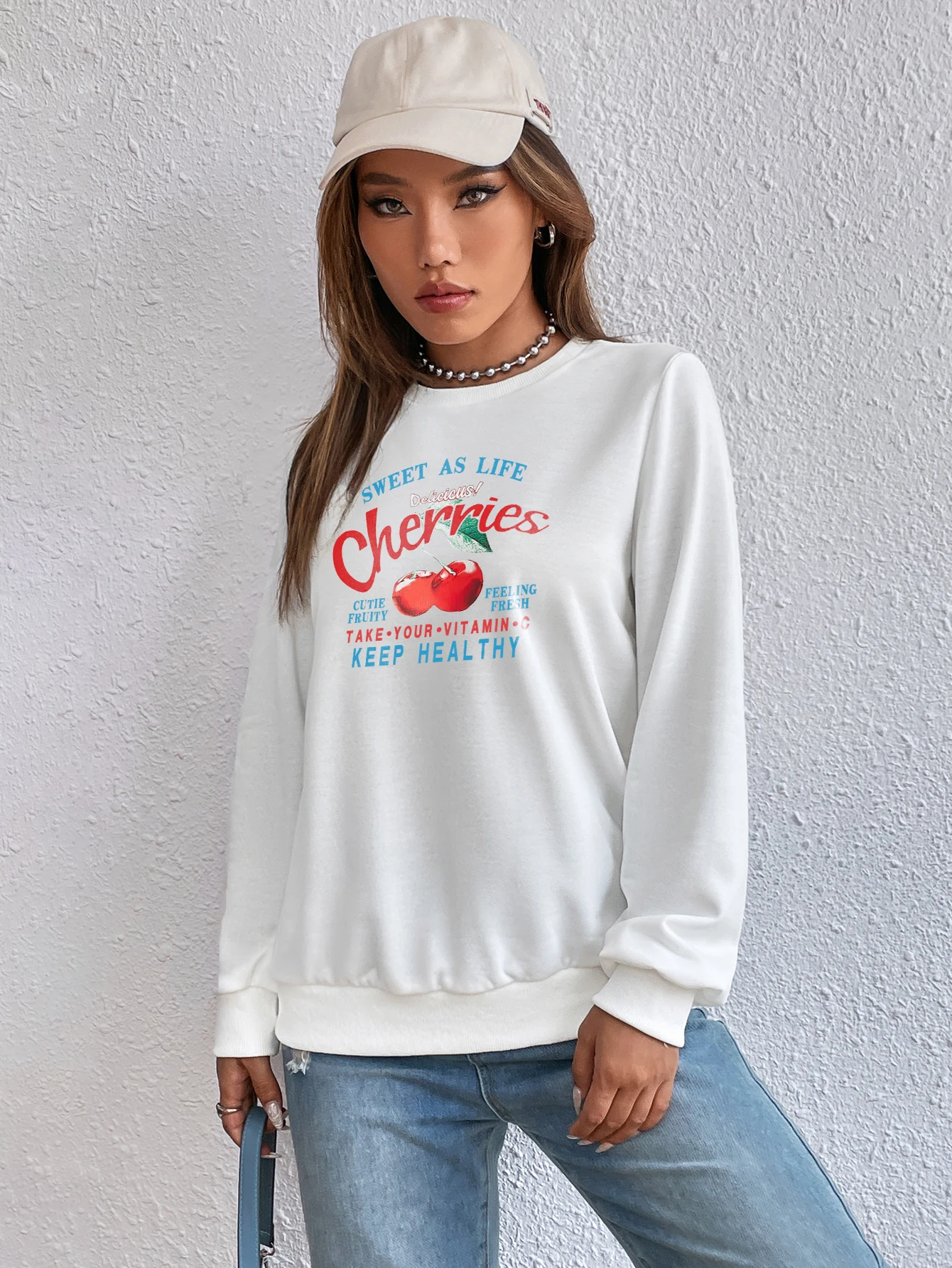

CAKULO Cherry Letter Graphic Tee Y2k Clothes 2022 New Arrival Women Vintage Clothes Round Neck Short Sleeve White Tops Hoodie