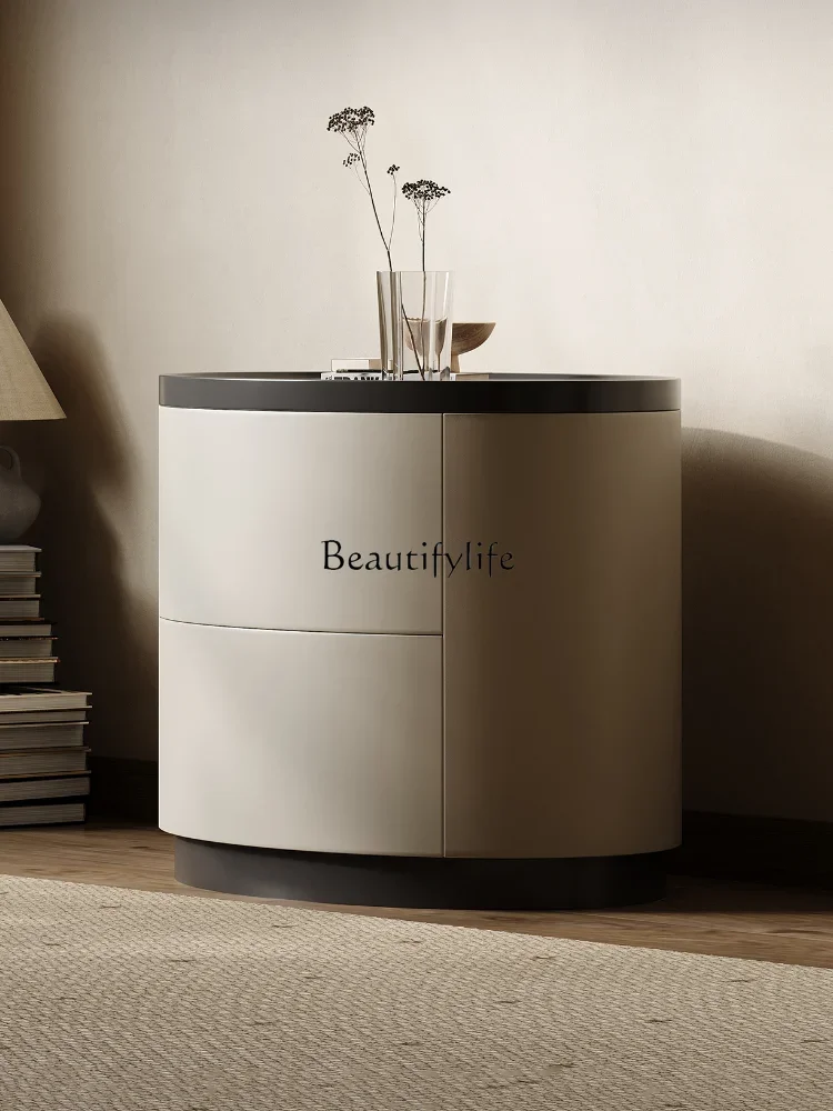 Современный минималистичный овальный прикроватный шкаф из массива дерева