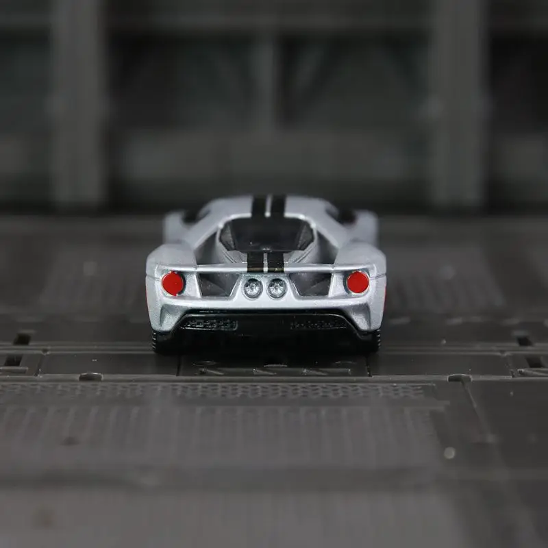 CCA 1:64 Ford GT 2017 из амортизирующего сплава, подходит для коллекции и может быть подарен друзьям на день рождения. (art.: 3920db2dba96a) - 3920db2dba96a