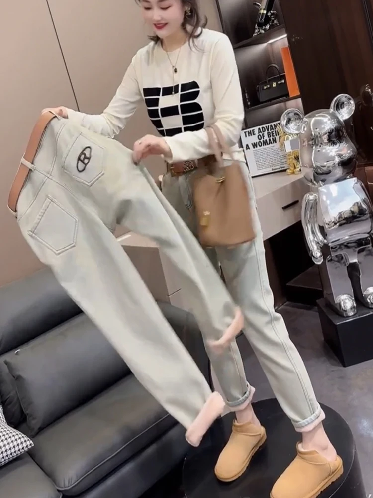 Plus Size 2024 Spring New Plus size women clothing High Waist Stretch Capri Jeans Fat Sister mm Slimming Straight Pipe Pants