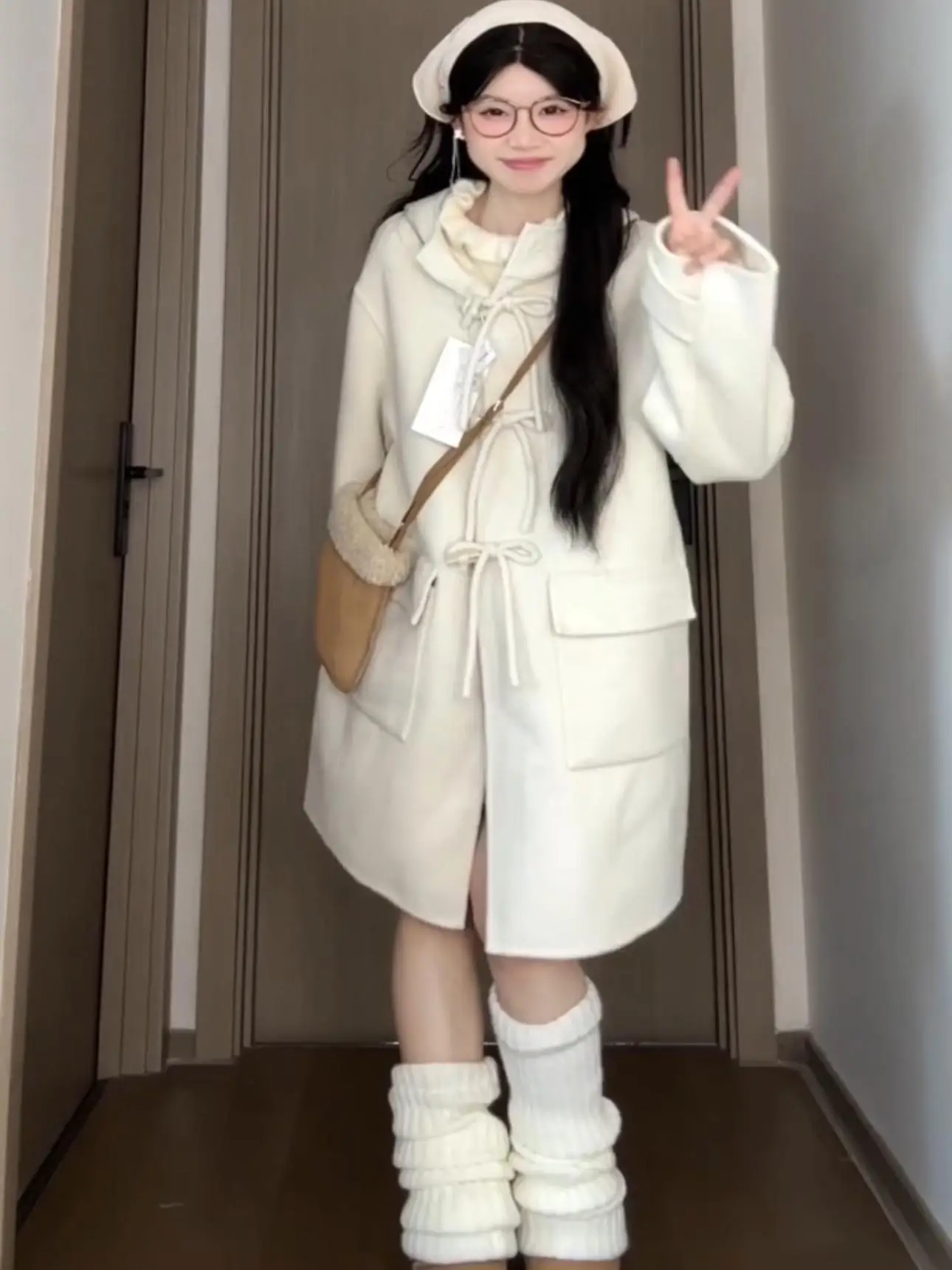 Creamy-white Mid-Length Small Woolen Jacket Women Preppy Autumn and Winter New Korean Series Horn Buckle Hood Coat