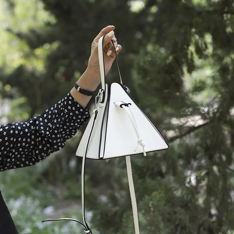 

Luxury Brand Foldable Pyramid Handbags Female Designer Top-handle Bag Ladies Crossbody Bags Triangle Candy Color Tote For Women