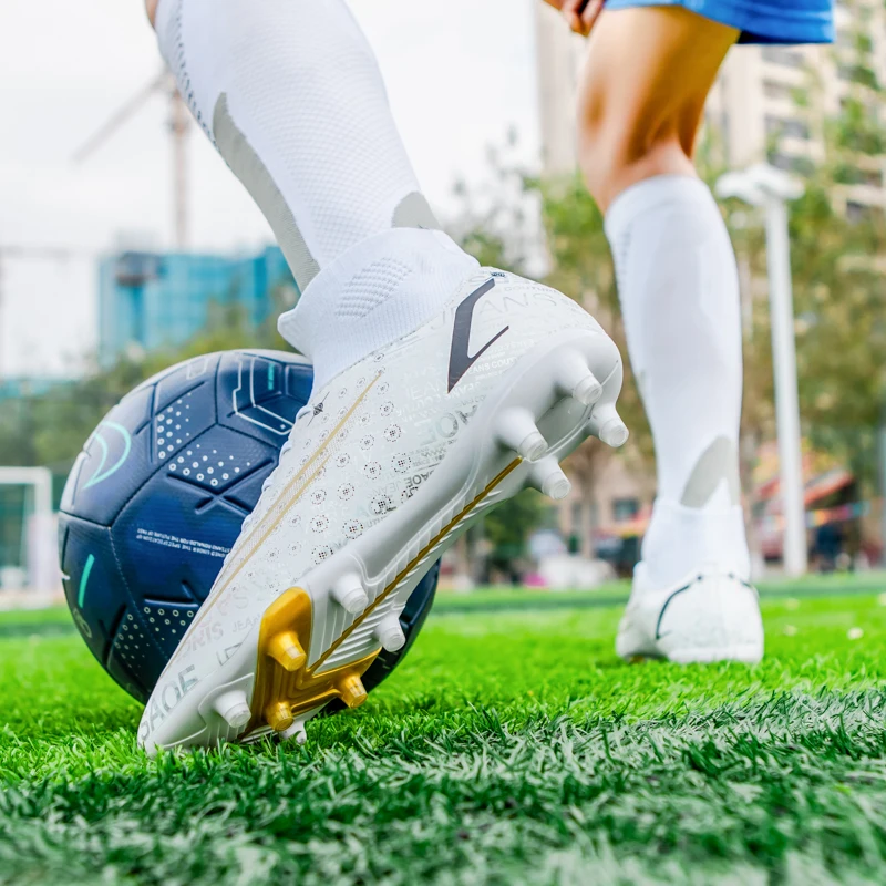 Men Soccer Shoes Professional Futsal High Top Sneakers Outdoor Sports Shoes Training TF Shoes Kid Free Shipping Football Boots