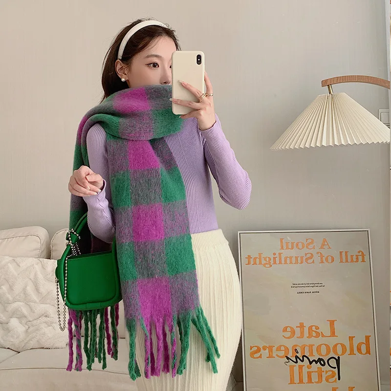 

winter 2022 new niche color matching checkerboard thickening women's scarf with cold proof grid outside for warmth shawl outside