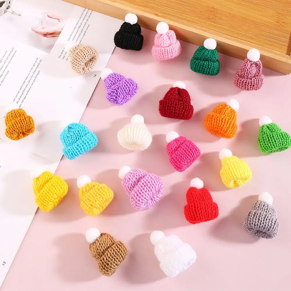

10pcs DIY Mini Knitting Hats Sewing Crafts Knitting Christmas Mini Knitting Doll Hats Polyester Ornaments Mini Wool Hat