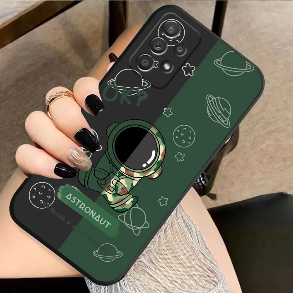 Case For Samsung Galaxy A91 A14 A73 A72 A71 A53 A52 A51 A42 A33 A32 A22 A21S A13 A715F A52S A22S 4G 5G Case Astronaut Camouflage