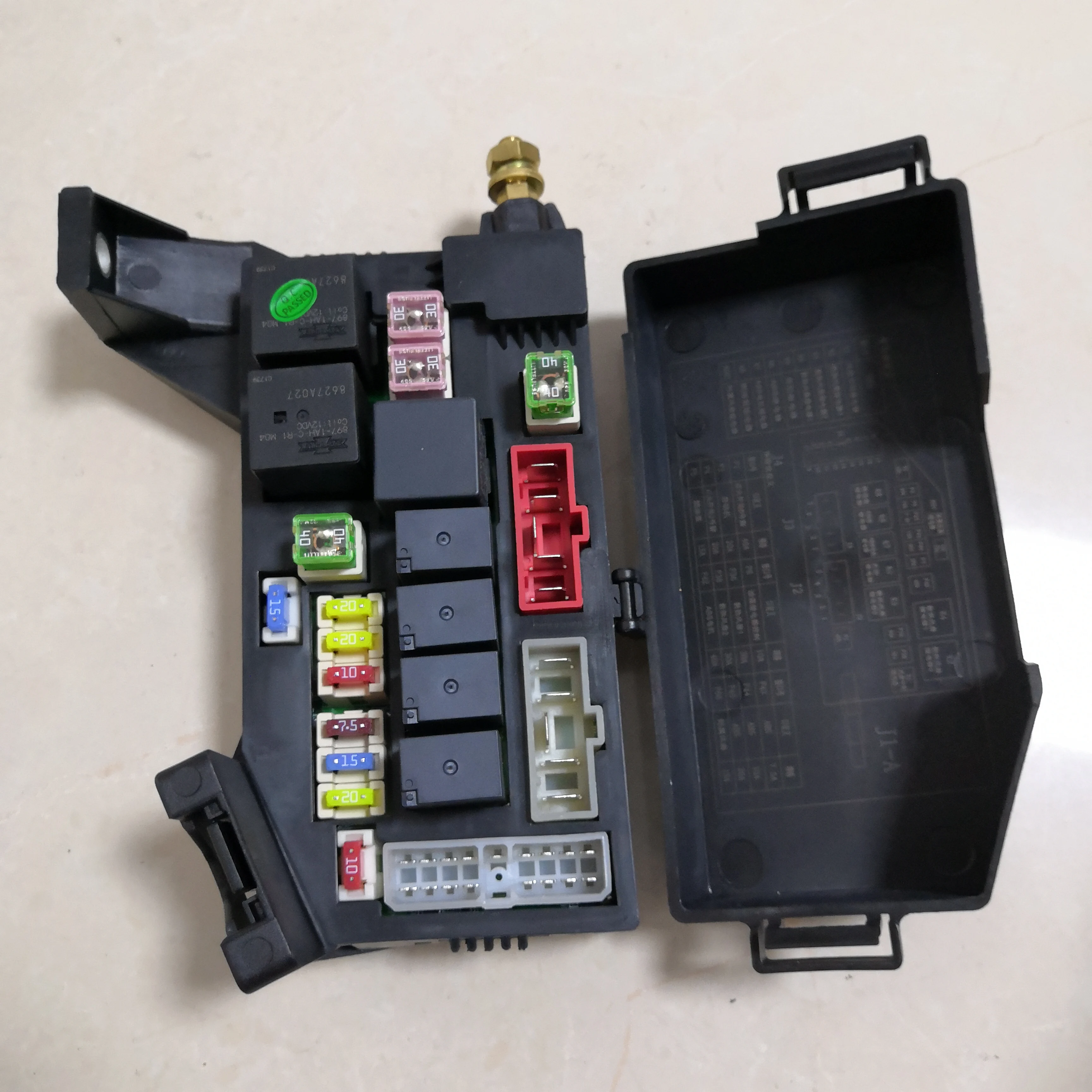 Блок предохранителей для Joylong Hiace