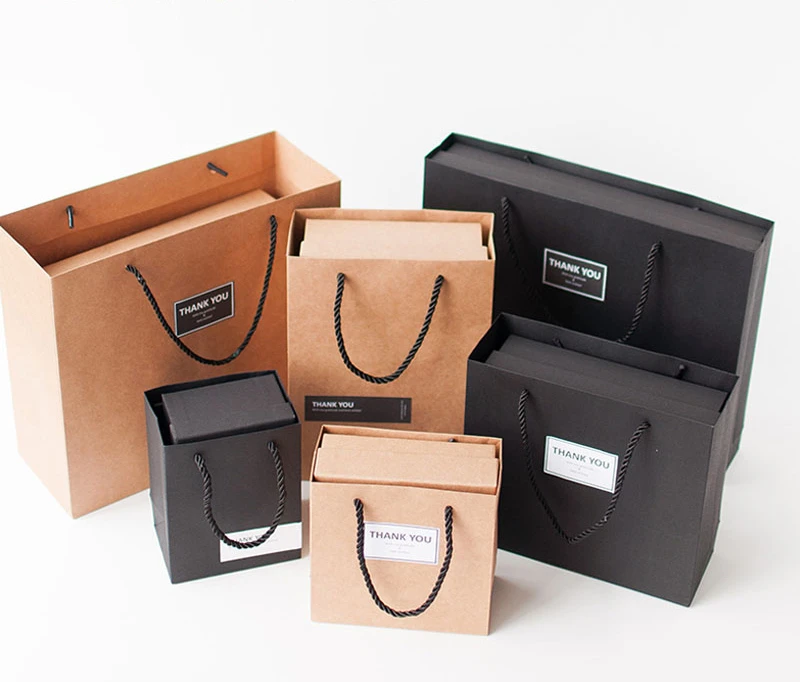 Подарочная коробка на день рождения маленькая свежая положительная