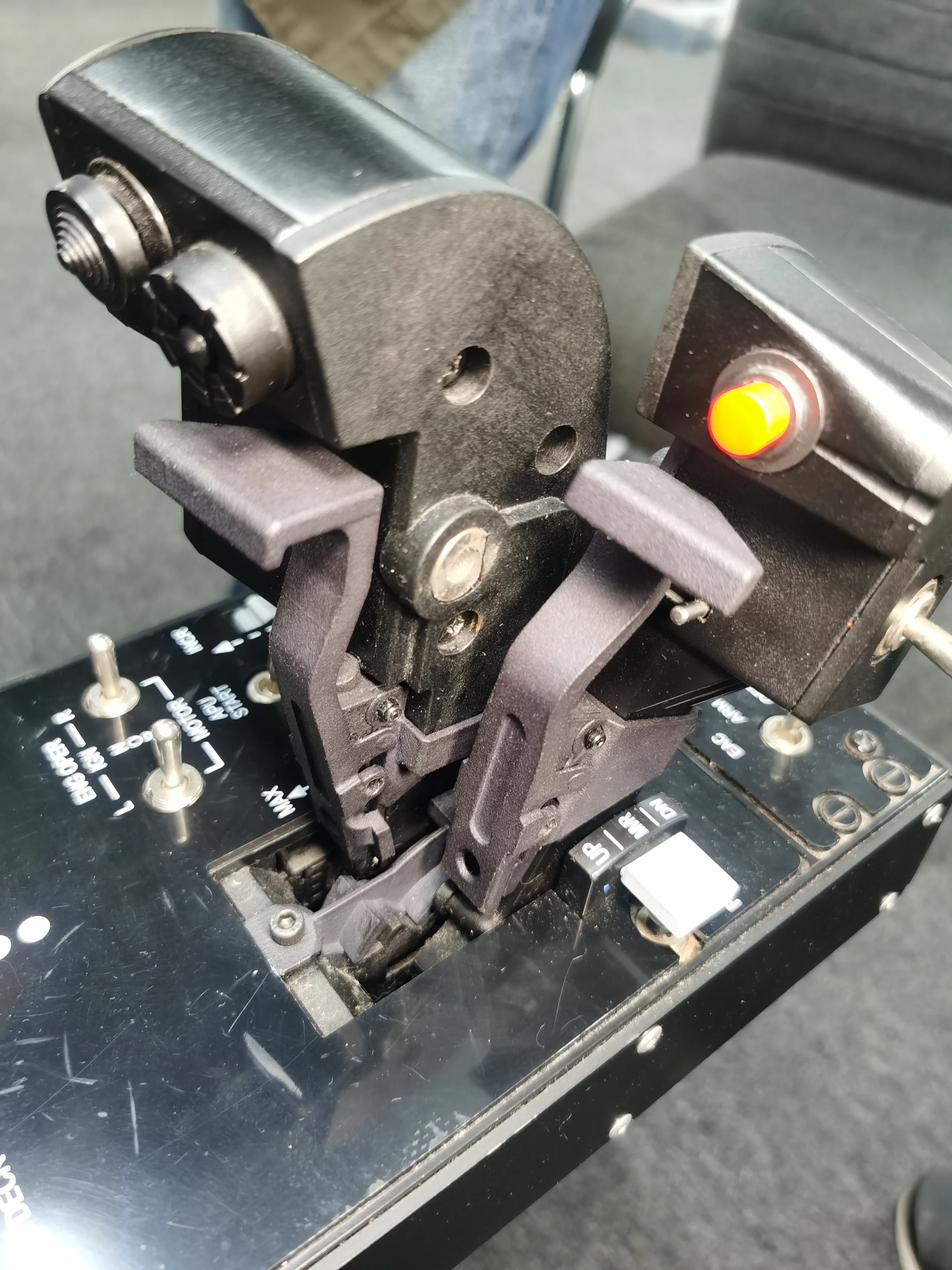 

F/A-18C throttle afterburner