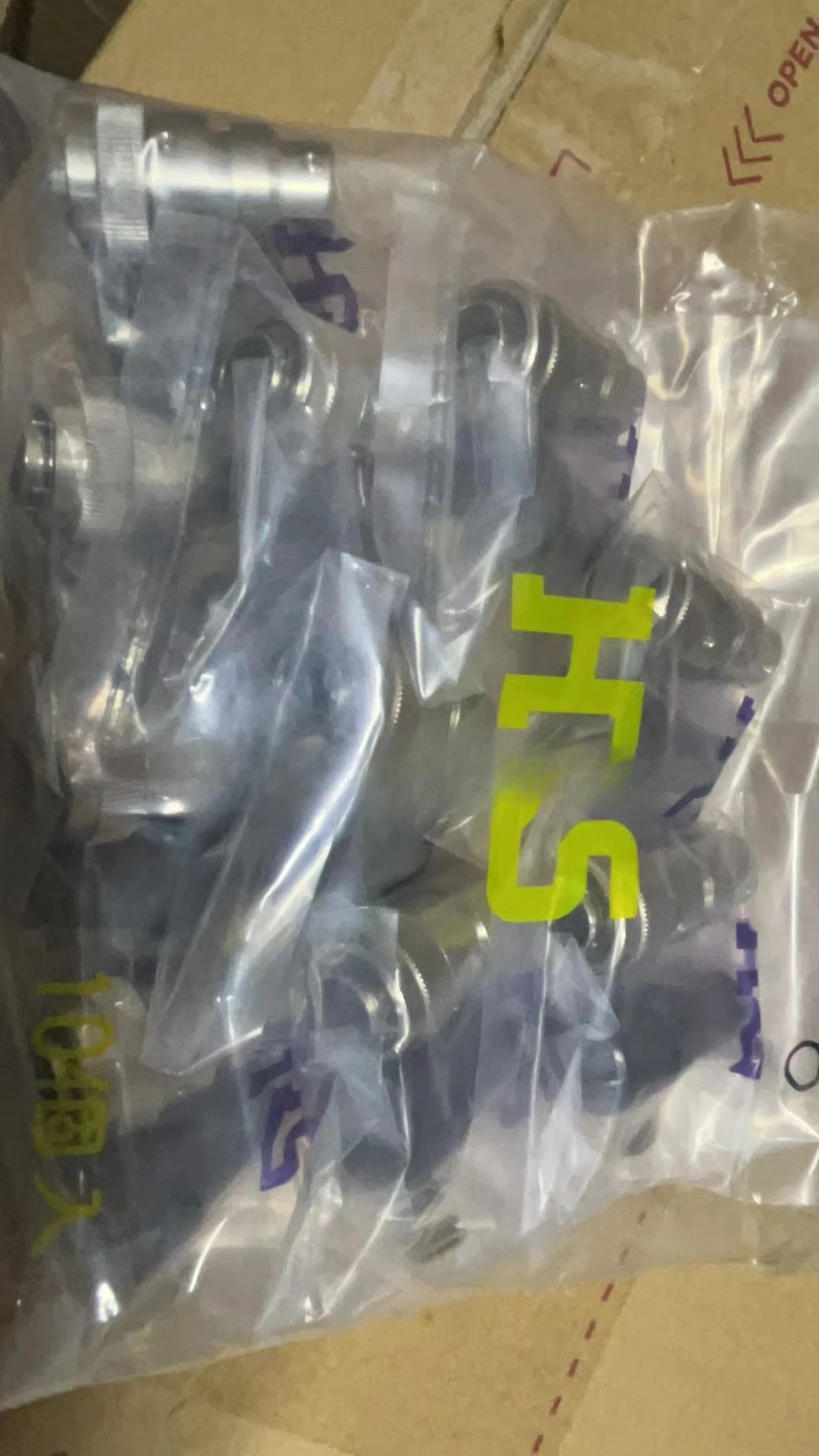 Маленький круглый разъем HR22-12TPD-20SC (73)