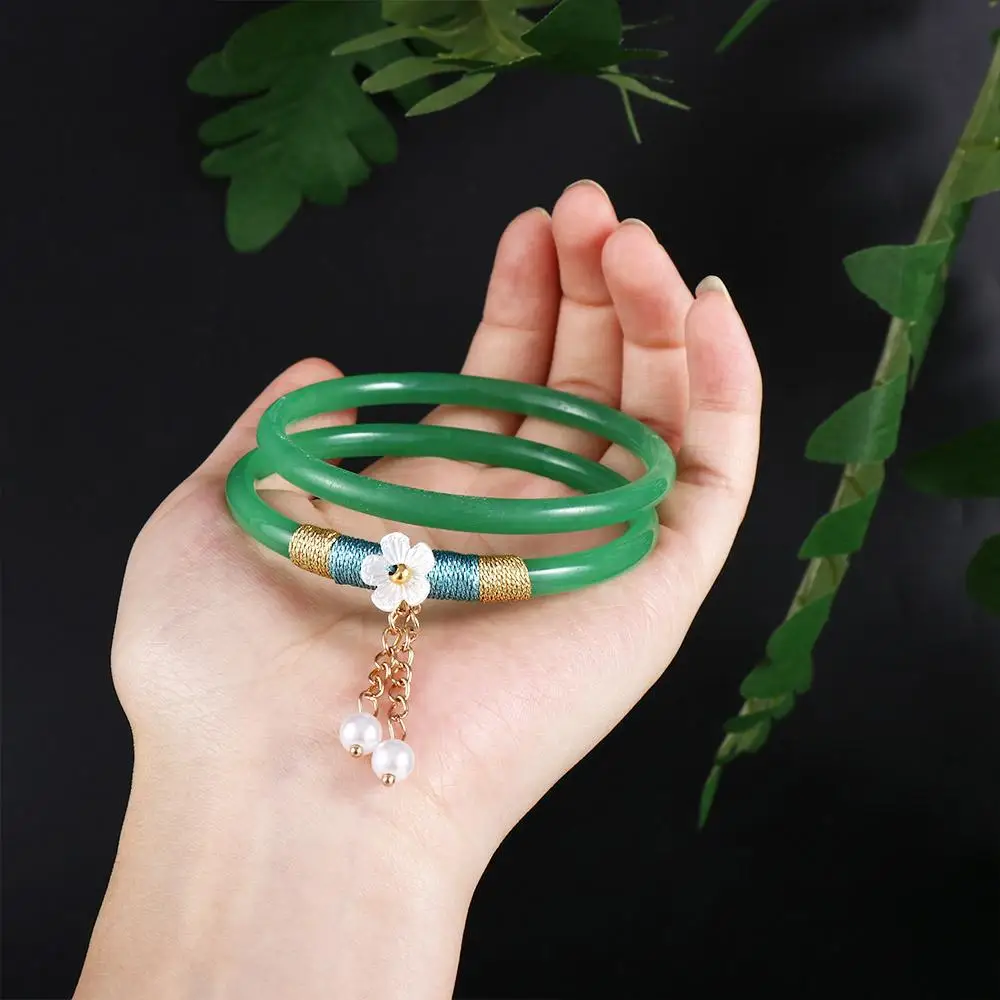 Очаровательные девушки в национальном стиле подарок другу минимализм ювелирные