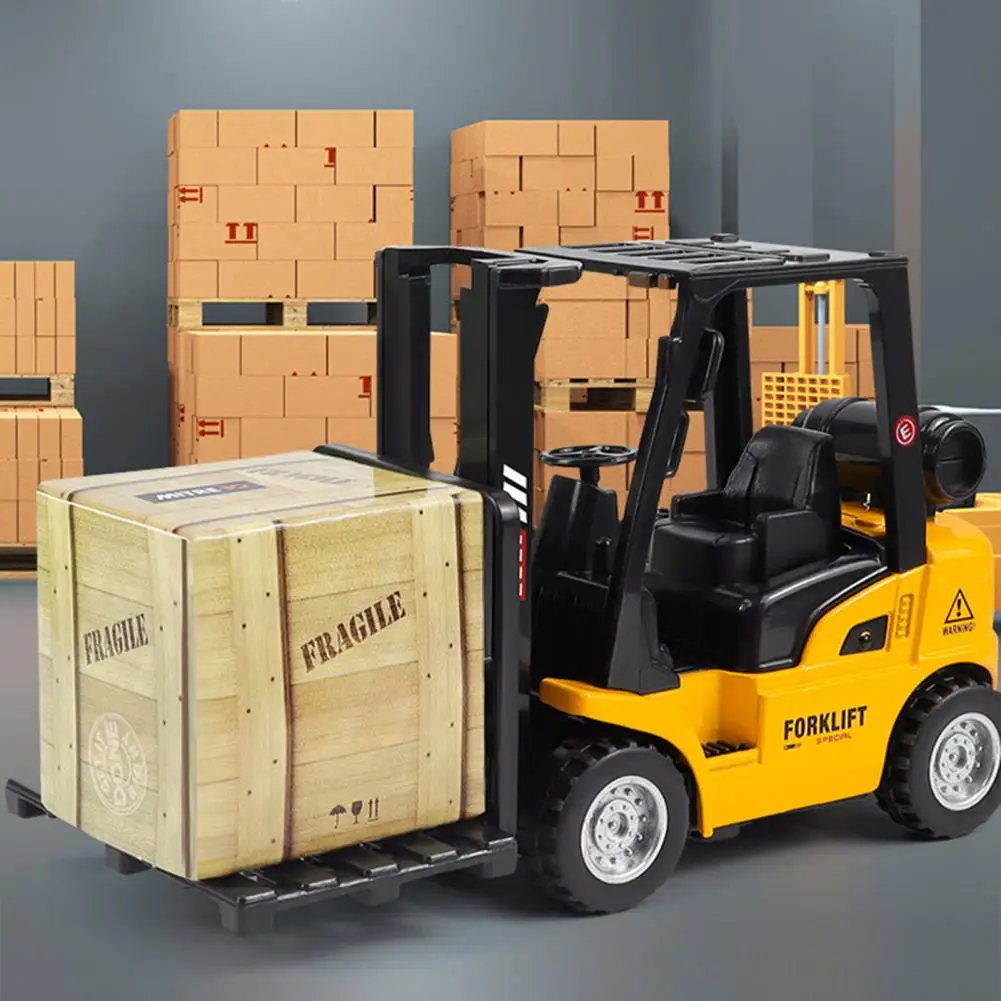 

13.5cm Alloy Diecast Forklift Model Windup Pullback Truck Model Forklift Friction Toy w/ Cargo Pallet Interactive Toy for Kids