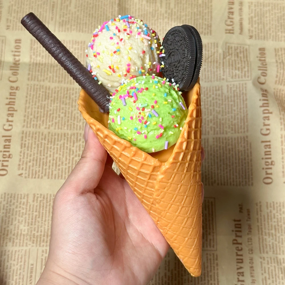 

Искусственный шарик мороженого из ПВХ