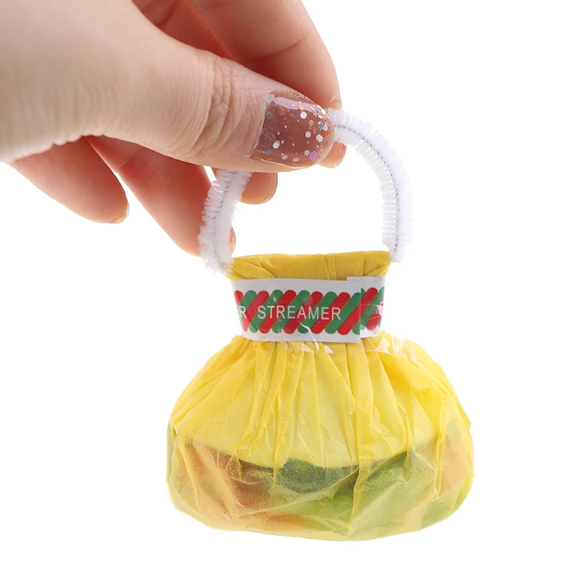 

Throw Streamers (1 Pieces/Pack 30 Strands) Magic Tricks Multicolor Or White Spider Thread Magic Props Accessories Stage Magic