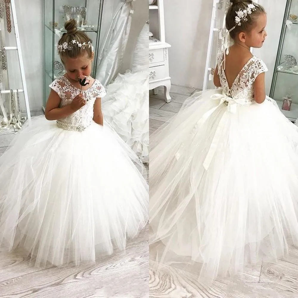 

White Ivory Flower Girl Dresses For Weddings Lace Crystal Beads Sash Cap Sleeves Girls Pageant Dress Prom Kids Communion Gowns