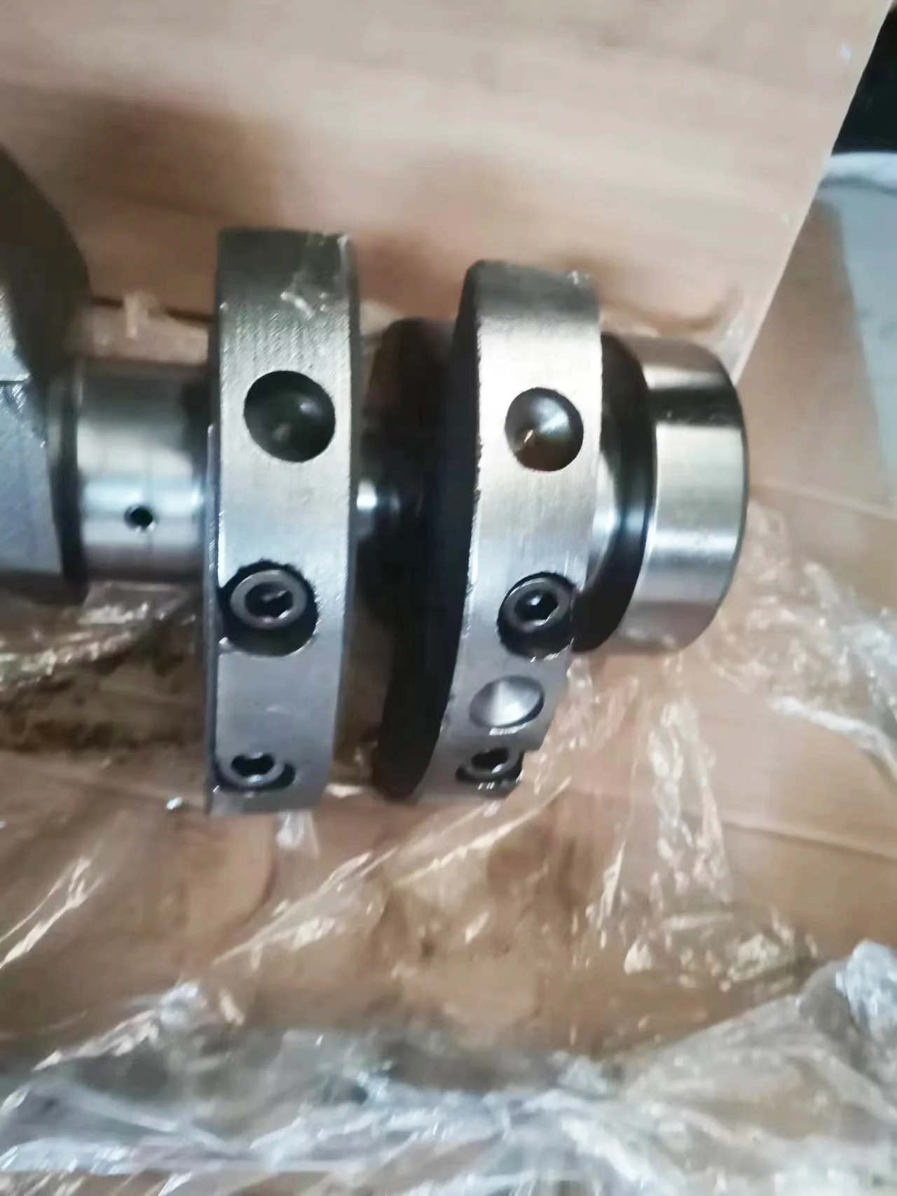 Коленчатый вал Cat iron d-eutz F3L912 02136928