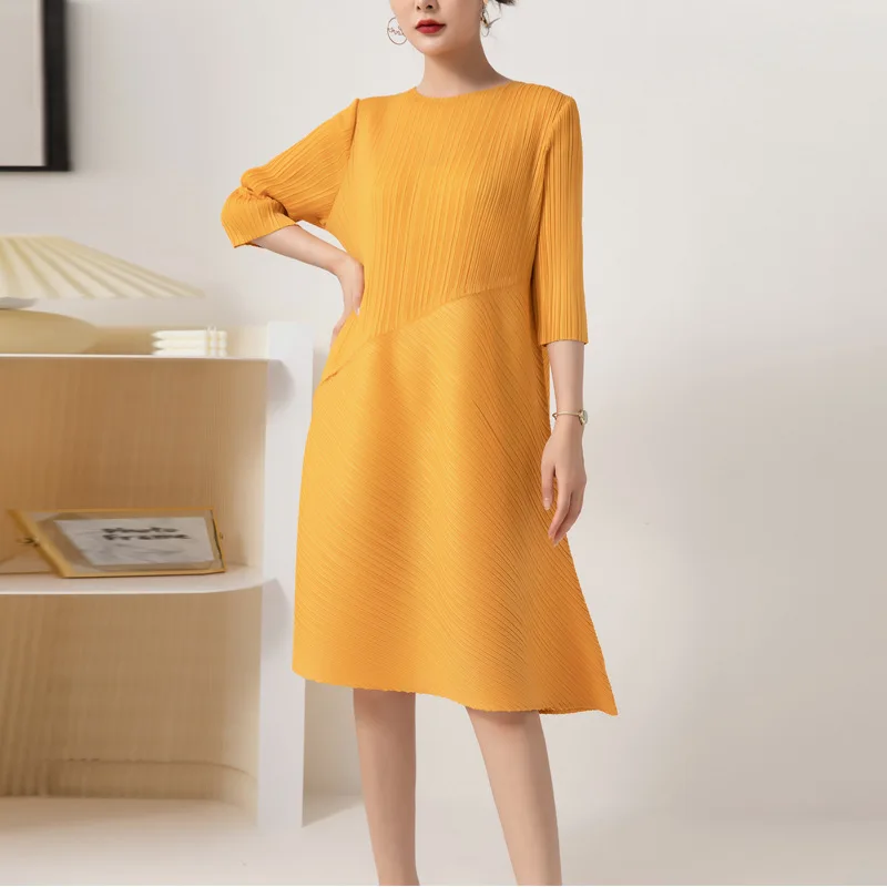 Summer new dress fashion temperament loose large size solid color round neck three-quarter sleeve KK pleated pleated skirt