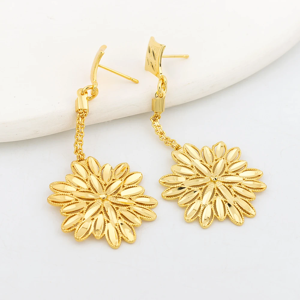 

Elegant Snowflake Drop Earrings for Women Korean Gold Color Fashion Luxury Earrings Trendy Statement Exquisite Jewelry Gifts