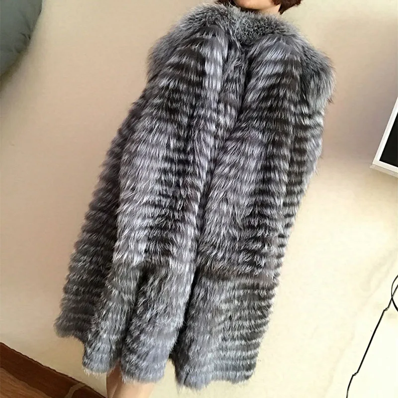 Женское пальто из натурального лисьего меха