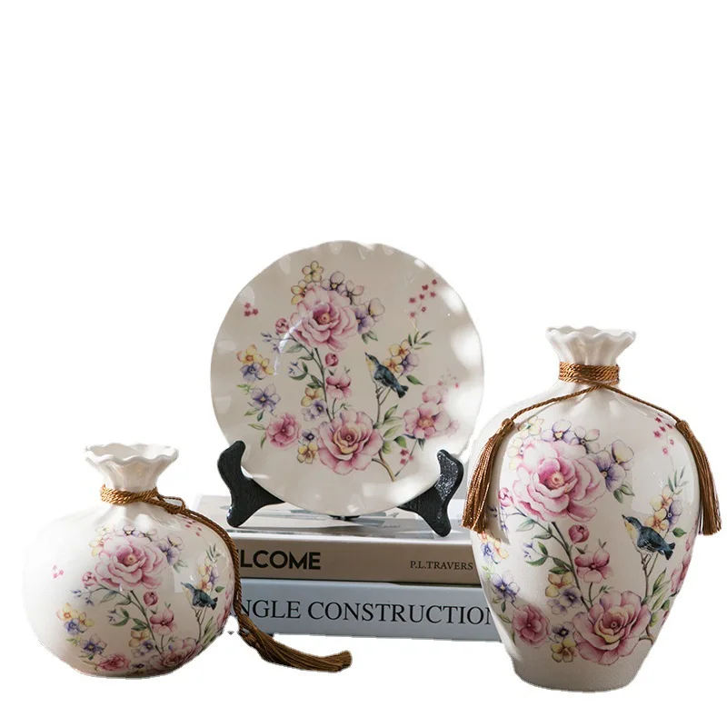 

3Sets Creative Ceramic Vase Crafts Ornaments Blue and White Porcelain Vases Fine Bone China Vase Peony Decorated Ceramic Vase