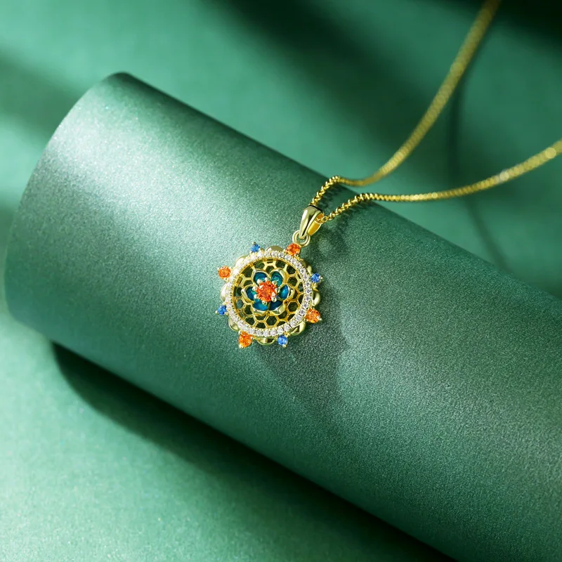 

Original classic lotus pattern pendant 925 silver micro-inlaid colored gem zircon ladies necklace Valentine's Day gift