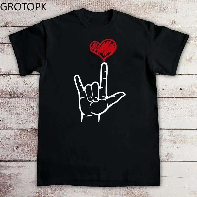 

Футболка мужская хлопковая с надписью «I Love You Hand Heart»