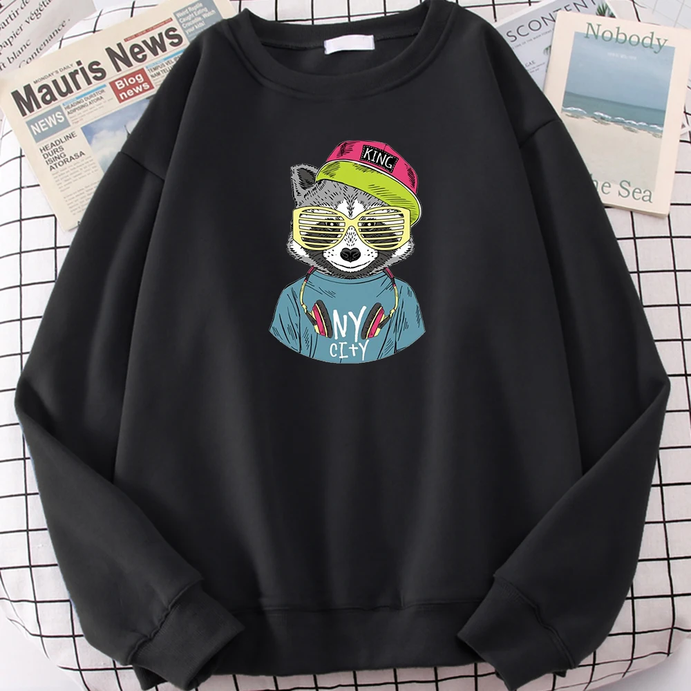 Mens Pullover Raccoon Dressed In Hip-Hop Style Cartoon Printing Hoodies Males O-Neck Korean Oversize Warm Fleece Male Sweatshirt