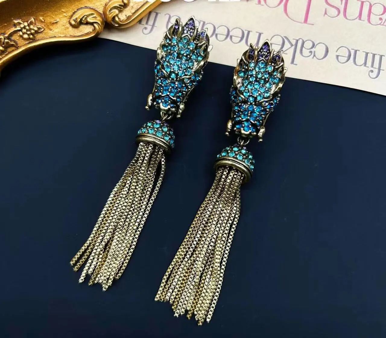 

Middle ancient Chinese zodiac dragon year dragon head earrings pendant earrings