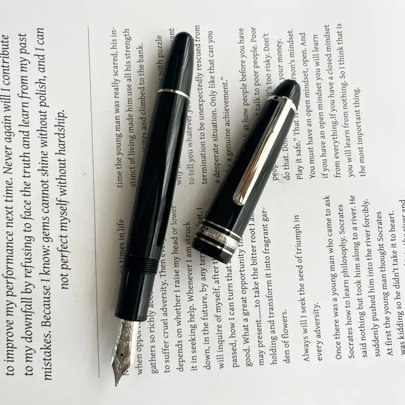 

Шариковая ручка Montblanc MB 146/162 Luxury Series черная 0,7 мм