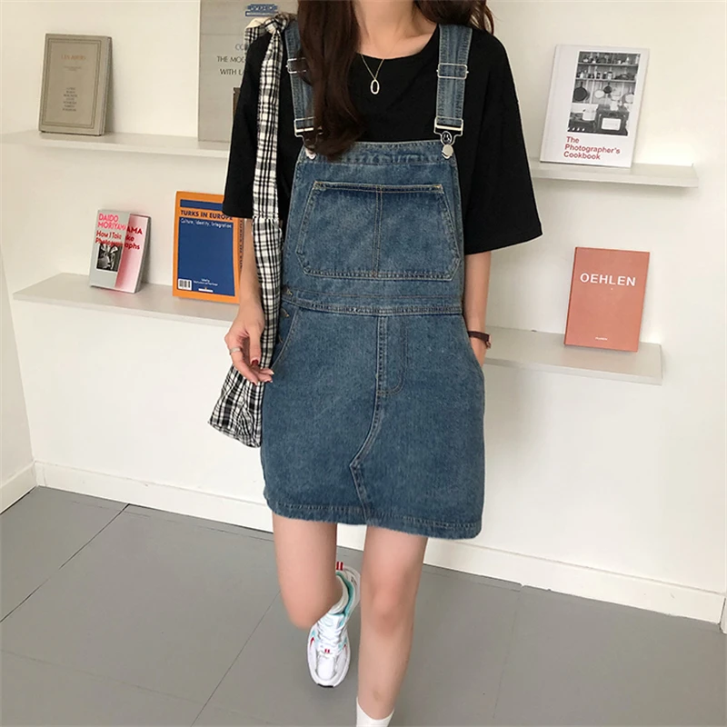 Нестандартный дизайн джинсовое короткое платье на бретельках женское свободное