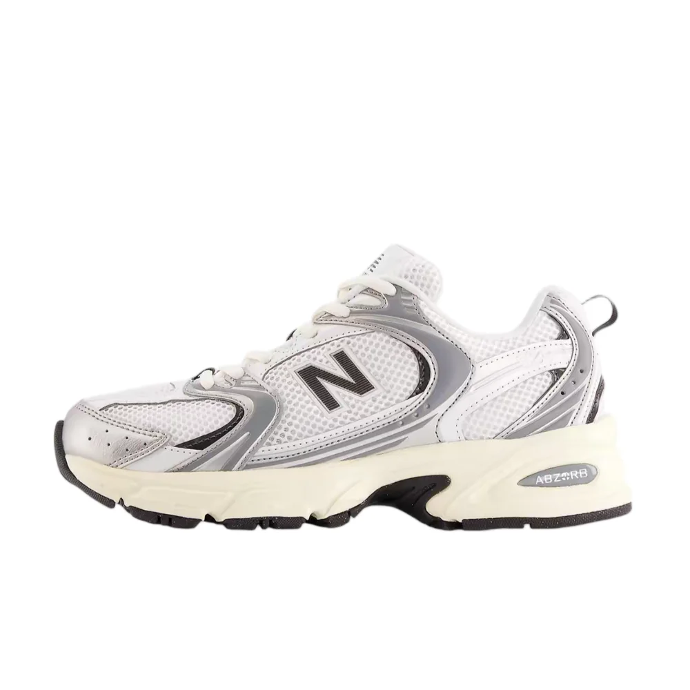 Фото Кроссовки New Balance NB530 унисекс, низкие, для тренировок и бега – серебристые, из легкой ткани, прочные и удобные U530ESA №1