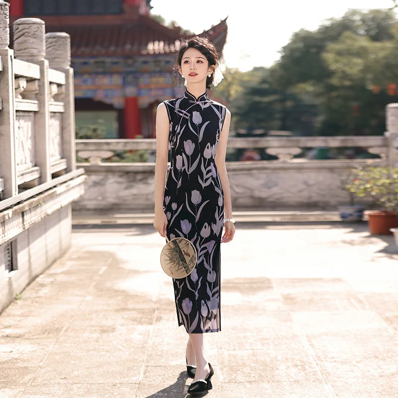 Китайское женское платье Cheongsam без рукавов длинное Ципао фиолетовый цветочный