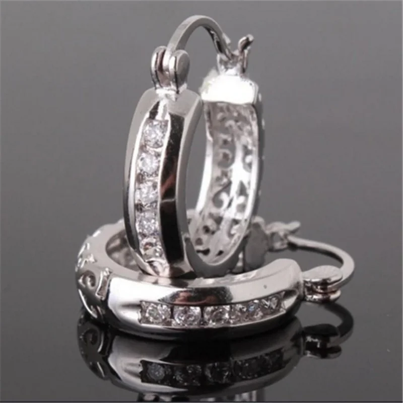 

Circle Hollow Out Pattern Earrings New Popular Design Sense Fashion Celebrity Earrings Party Wear Evening Dress Women's Jewelry