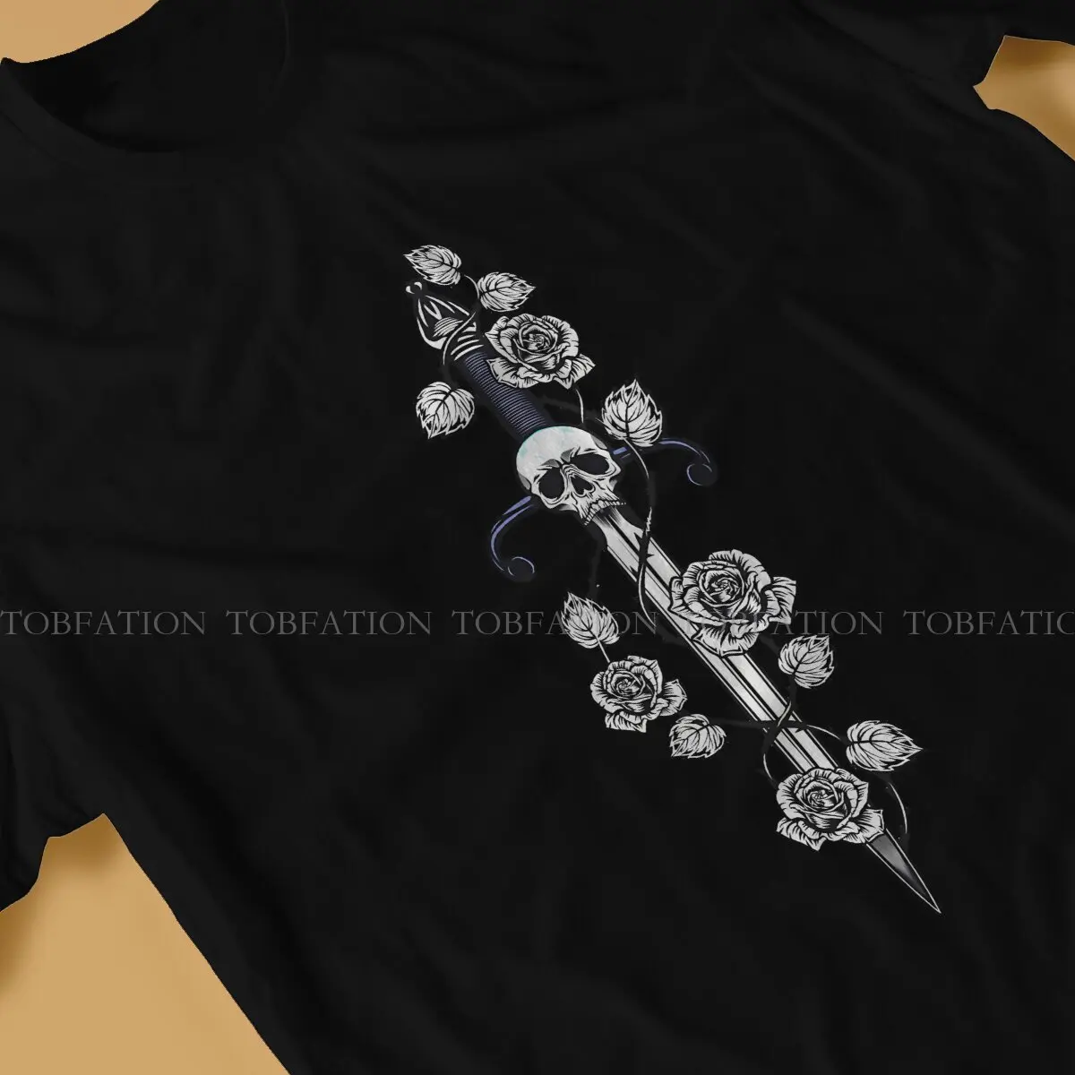 Классическая Уникальная футболка в стиле кинжала удобная с коротким рукавом