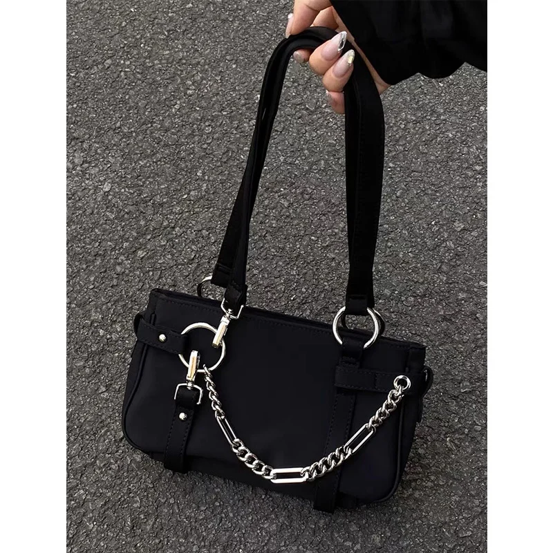 

2023 Niche New Cool Girl Spice Bag Chain Motorcycle Underarm Bag High Sense One-shoulder Handbag