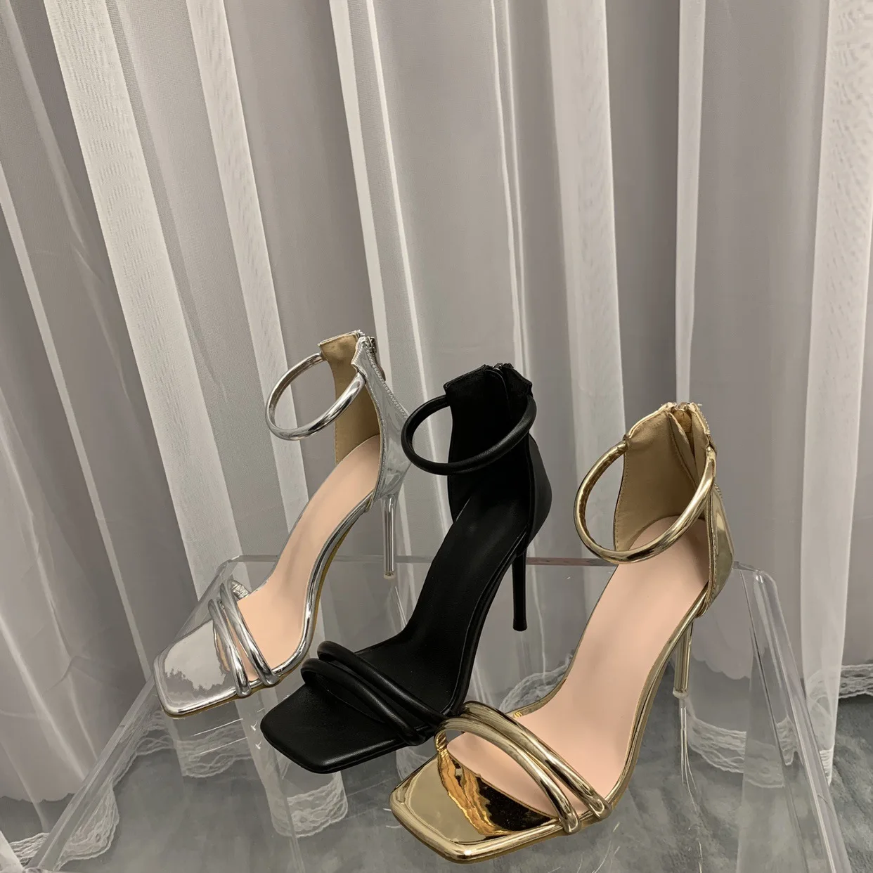 

Low Sandals Woman Leather Square Toe Shoes Lady 2022 Buckle Strap High Heels Suit Female Beige Low-heeled Fashion New Comfort Se