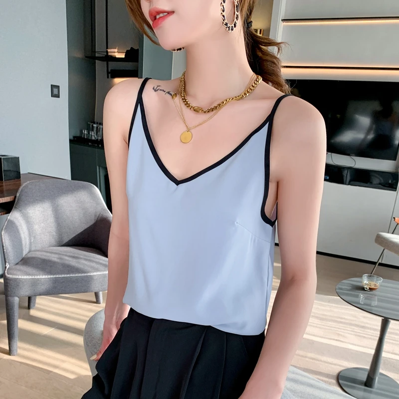Майка женская шелковая с V-образным вырезом универсальный топ на бретелях тонкая