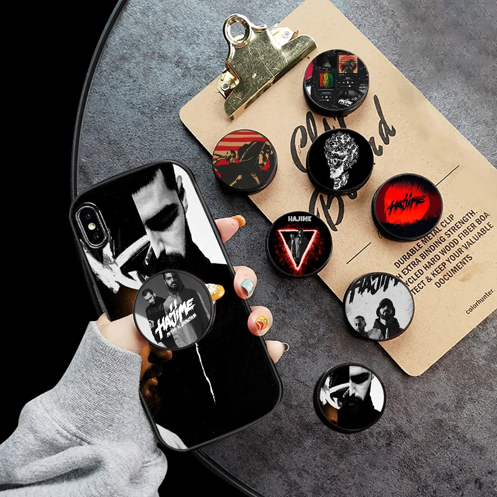 

Hajime MiyaGi Andy Panda Folding Phone Holder Stand Mobile Surport For iPhone xiaomi Samsung Accessories black luxury coque 3D