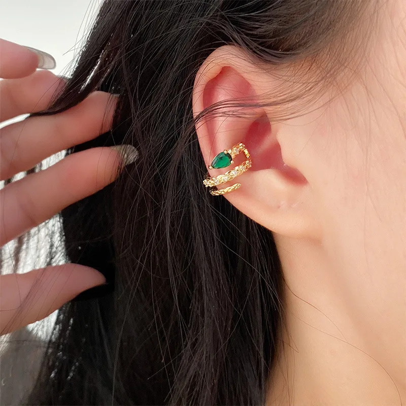 

Новый тренд 2023, маленькие серьги-клипсы в виде змеи с золотым Цирконом для женщин без пирсинга, подарочный набор украшений для ушей