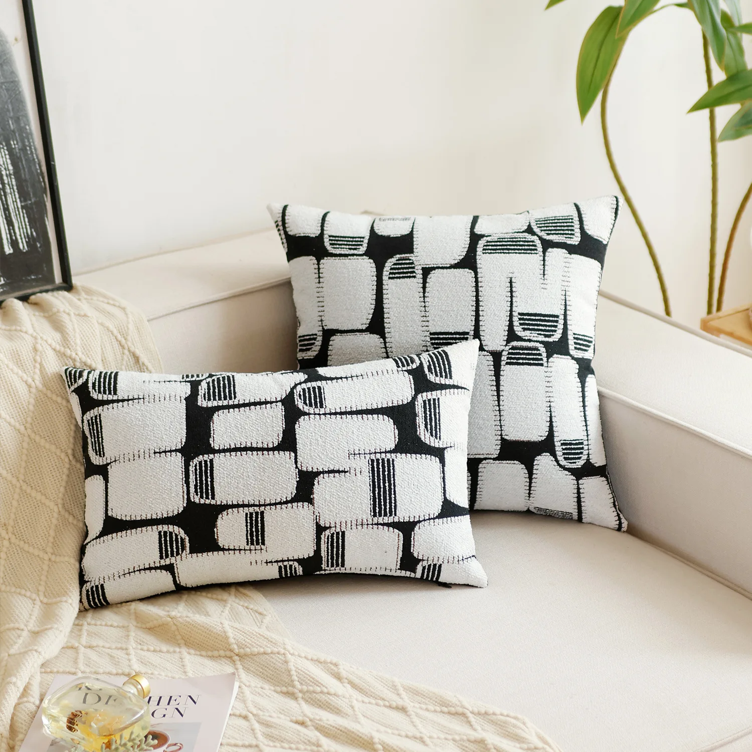 Синельная Геометрическая жаккардовая искусственная черно-белая Модная